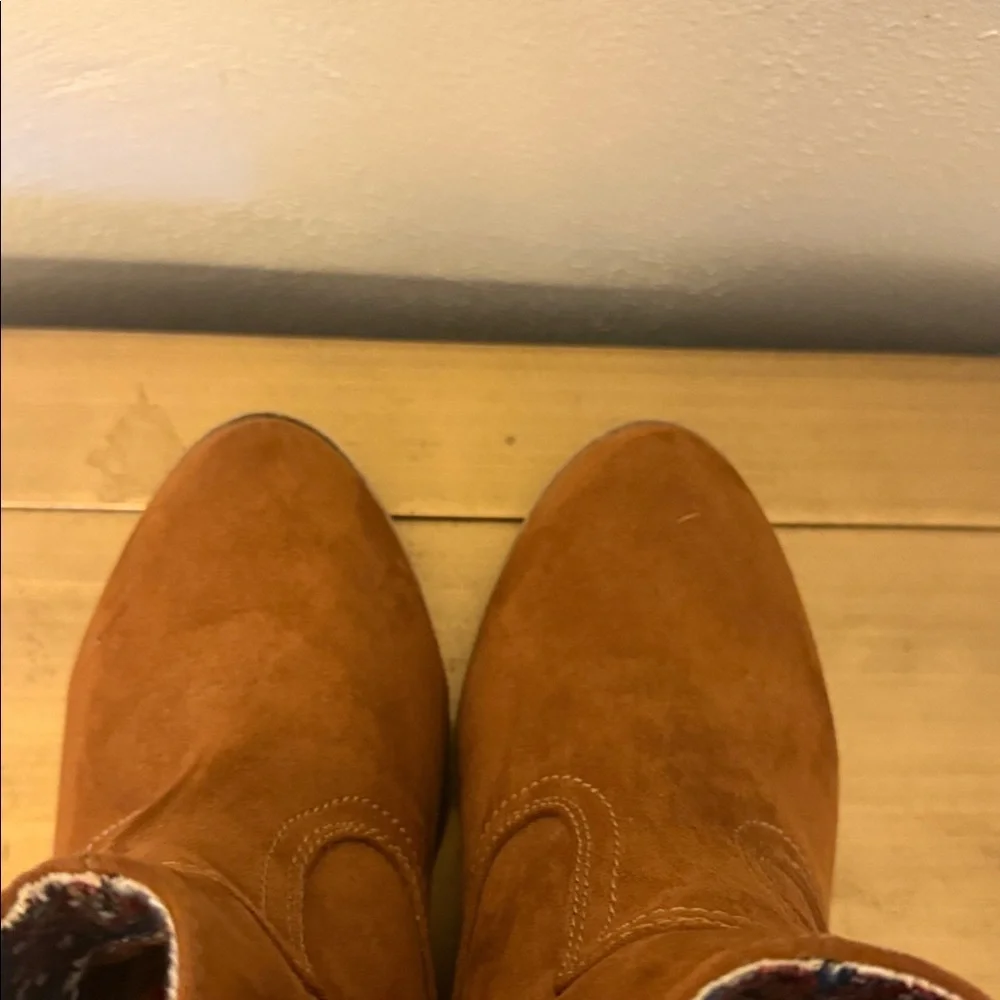Rocket Dog Women's Suede Ankle Booties in Rust Brown